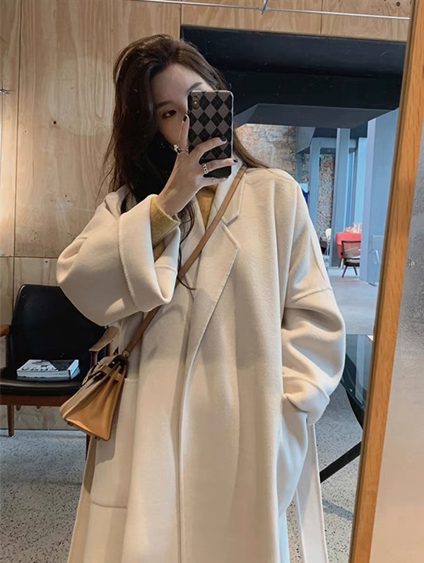 女裝雜款呢子大衣外套款式貨源多多批發價16元一件，可分貨，一手貨源歡迎代理15989663793
