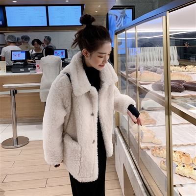 雜款女裝鹿皮絨外套款式貨源多多批發(fā)價(jià)17元一件，一手貨源歡迎代理，適合各大巿場(chǎng)，掃一掃圖片二維碼