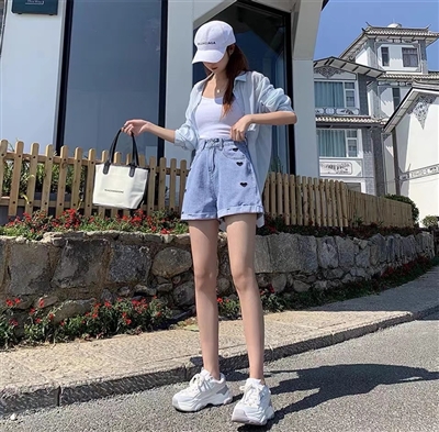 女裝雜款牛仔短褲新款多多