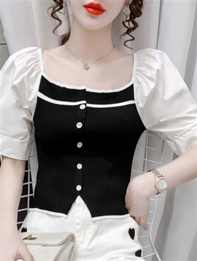 雜款女裝夏裝針織短袖款式貨源多多件批發(fā)價(jià)5元一件,可分貨,適合各大市場(chǎng).微信掃一掃圖片二維碼.