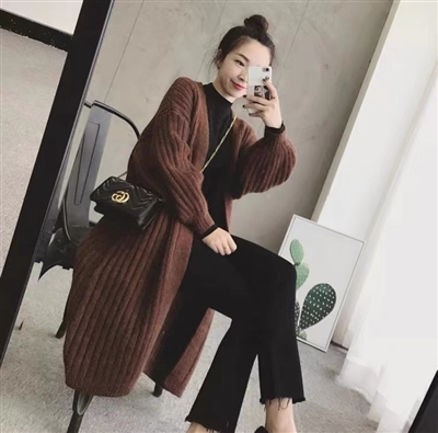 雜款女裝開衫外套毛衣款式貨源多多批發價低至9元一件，可分貨，適合各種巿場，聯系掃一掃圖片二維碼